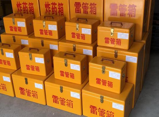 上蔡玻璃钢雷管箱的使用寿命一般是多少？